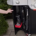 Genesis® EP-435W Gas Barbecue with Sear Zone and Side Burner - Image 4