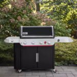 Genesis® EP-435W Gas Barbecue with Sear Zone and Side Burner - Image 6