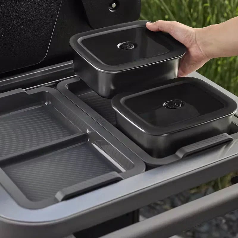 Genesis® EP-435W Gas Barbecue with Sear Zone and Side Burner - Image 9